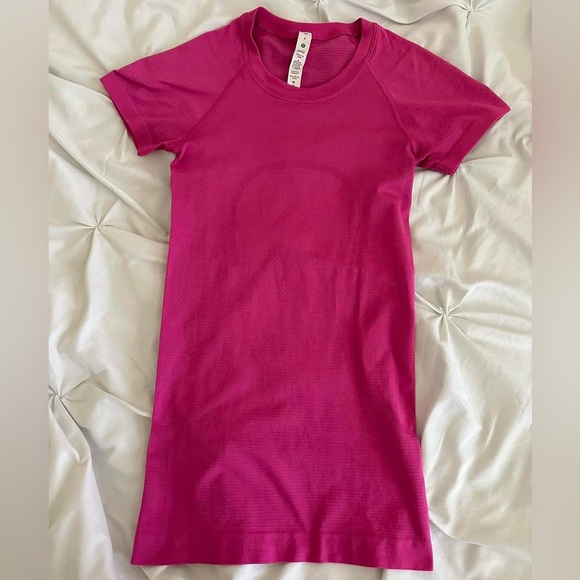 lululemon athletica Tops - Lululemon Swiftly Tech